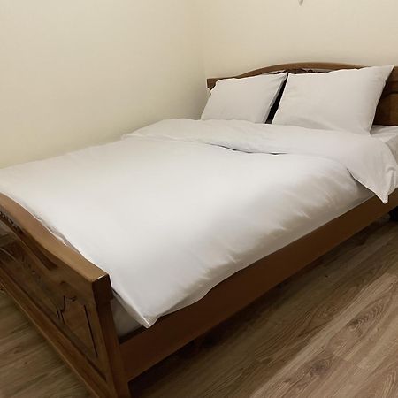 Arami Apartment Γιερεβάν Εξωτερικό φωτογραφία