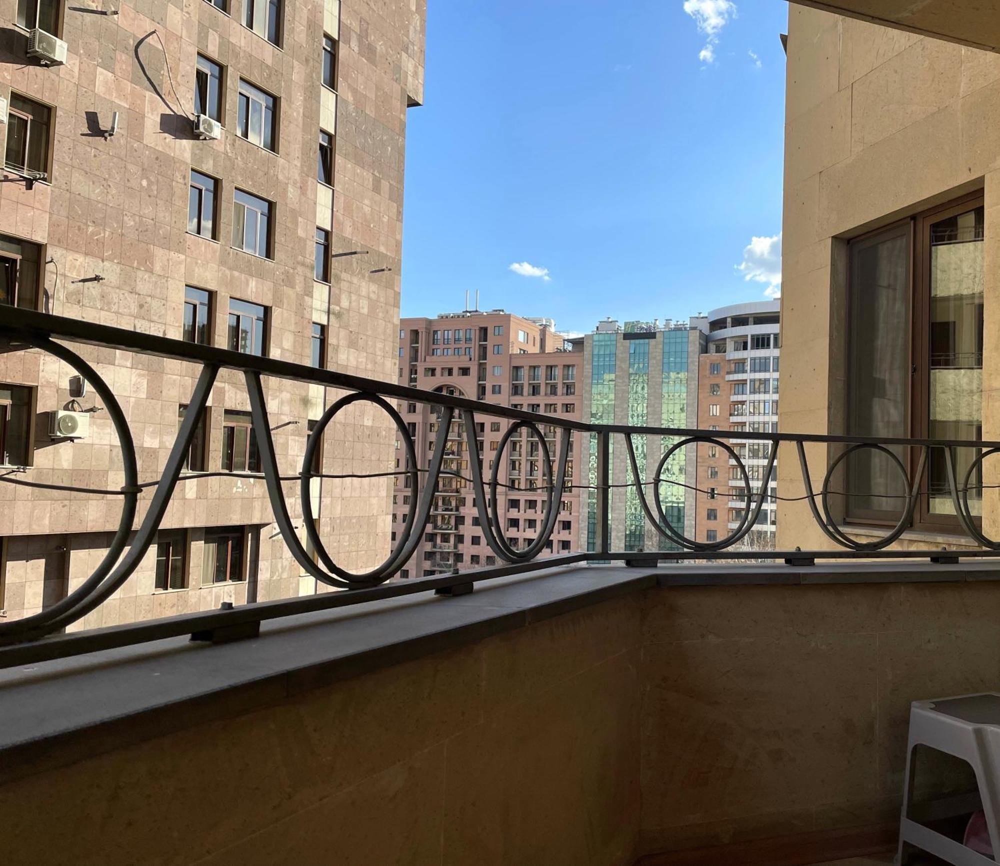 Arami Apartment Γιερεβάν Εξωτερικό φωτογραφία